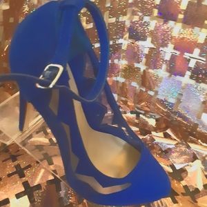 Kallista stunning royal 😍blue 💙 heels 👠 7.5 last in stock new in box XclusiVl